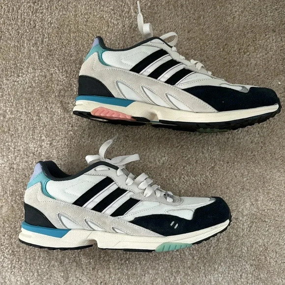 EUC Adidas Torsion Sneakers - Picture 3 of 7
